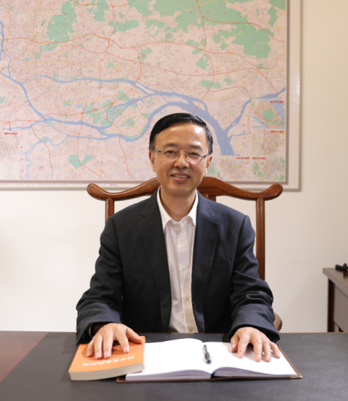 赌博网站政协委员、博彩平台网址大全局长王桂林。