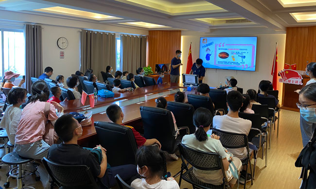 图片3.科普讲座.jpg