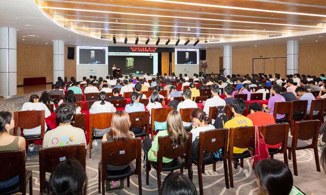 图1.活动现场.jpg