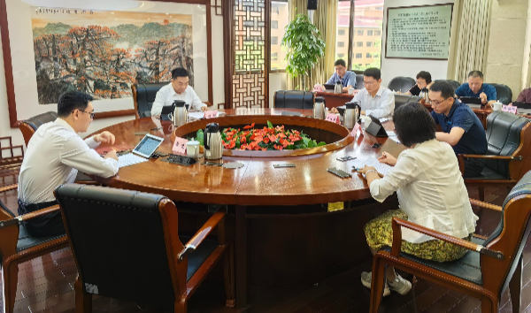 博彩平台网址大全召开2025年度依法行政与普法工作领导小组第一次会议扎实推进法治政府建设 护航科技创新高质量发展